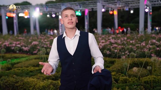 Самые теплые слова благодарности своим учителям от выпускников 2023 из Парка Горького смотреть онлайн