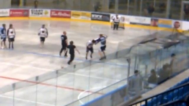 Mimico Junior B Fight 2 смотреть онлайн