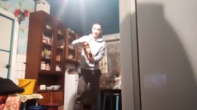 💡Вот что будет если взболтать квас! смотреть онлайн