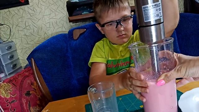 Арбузный молочный коктейль смотреть онлайн