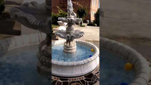 Фонтан и мозаичное панно из пригодного камня смотреть онлайн