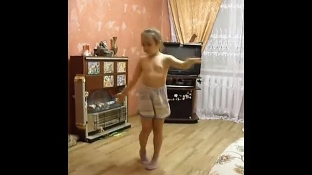 Аринка.avi смотреть онлайн