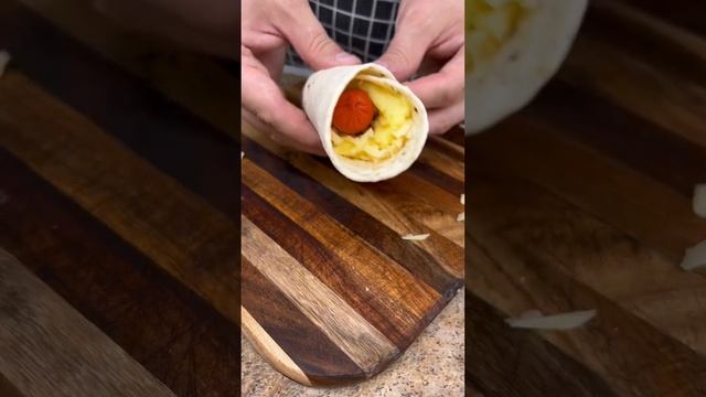 ЛЕНИВАЯ СОСИСКА В ТЕСТЕ смотреть онлайн