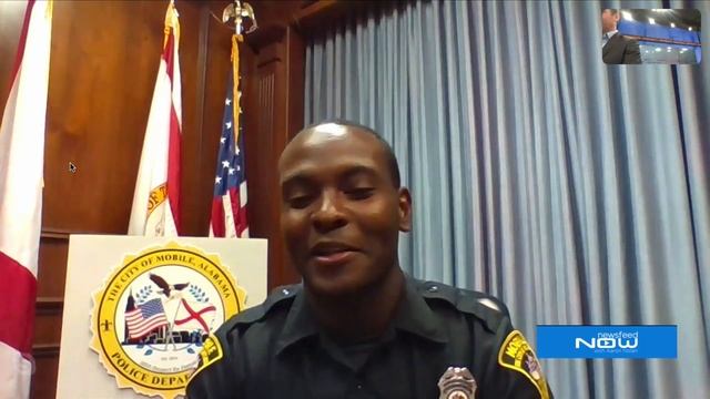 Newsfeed Now: Mobile Police Department gets down for viral “Git Up” challenge смотреть онлайн