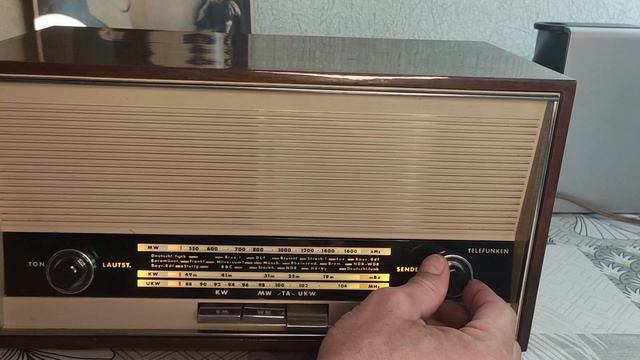 Ламповый радиоприемник Telefunken Jubilate 1651k смотреть онлайн