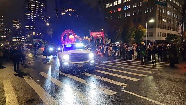 🎃 Halloween Parade NYC 😱 New York's Annual Village Halloween Parade