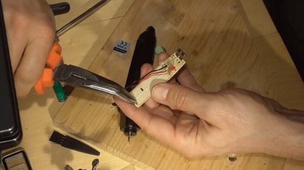 Battery Replacement Procedure Braun BT 7050 [german]