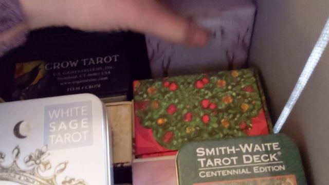 How I store my Tarot & Oracle Decks смотреть онлайн