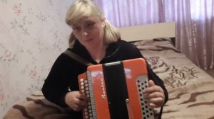 У Курского вокзала ?. Гармонь Восток.