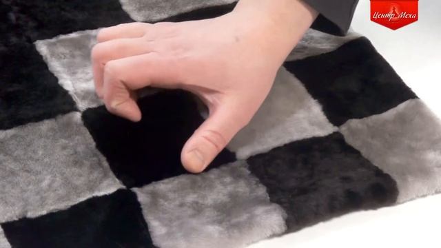 Меховой коврик из квадратов А066 смотреть онлайн