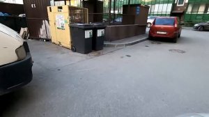 Как я зарабатываю лазая по мусоркам Питера ? Dumpster Diving RUSSIA #12