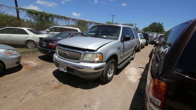 Pacific Auto Auction - Ford Expedition 2001 смотреть онлайн