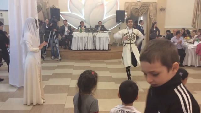 Парный танец Ансамбль "Садвал" смотреть онлайн