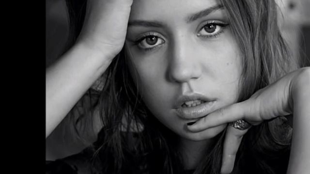 Adele Exarchopoulos & Lea Seydoux смотреть онлайн