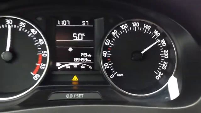 Skoda Rapid 1.4TDI 90KM DSG 2016 0-175KM/H Acceleration German Autobahn смотреть онлайн