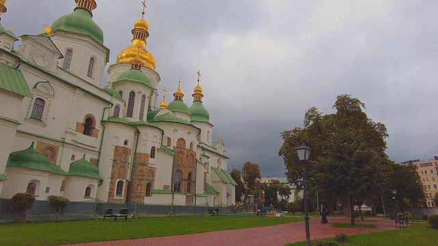 KYIV, UKRAINE - Virtual Walking Tour Around The City Streets - Travel To Ukraine