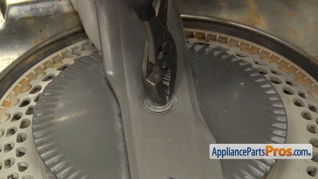 How To: Whirlpool/KitchenAid/Maytag Lower Spray Arm WPW10330588 смотреть онлайн