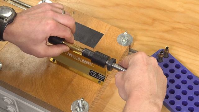 FORSTER Original Case Trimmer: Trimming And Neck Turning