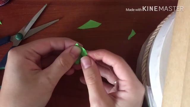 ДЕЛАЕМ ЛИСТИКИ ИЗ АТЛАСНЫХ ЛЕНТ | DIY | ЛИСТОЧКИ СВОИМИ РУКАМИ смотреть онлайн