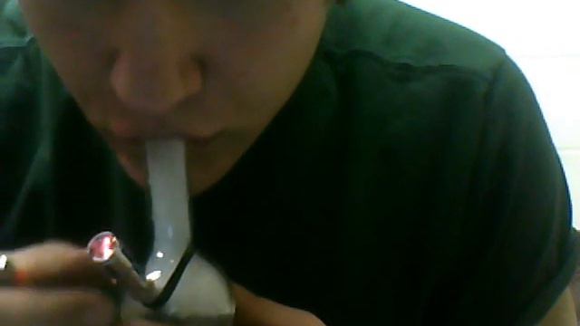 mini bong смотреть онлайн