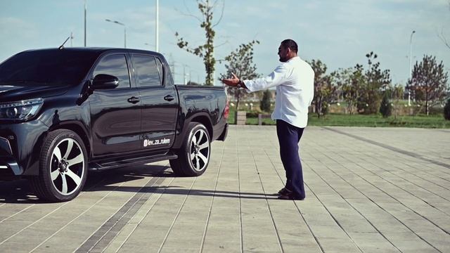 Обзор Toyota Hilux в тюнинге. Tuning Hilux aro 22. Lexus Pickup смотреть онлайн