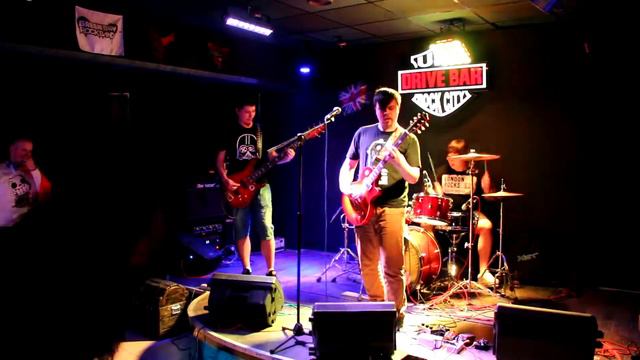 25.02-DEAD VADER\JACK FUEL в DRIVE BAR смотреть онлайн