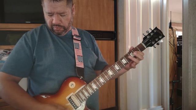 2017 Gibson Les Paul Studio Deluxe IV смотреть онлайн