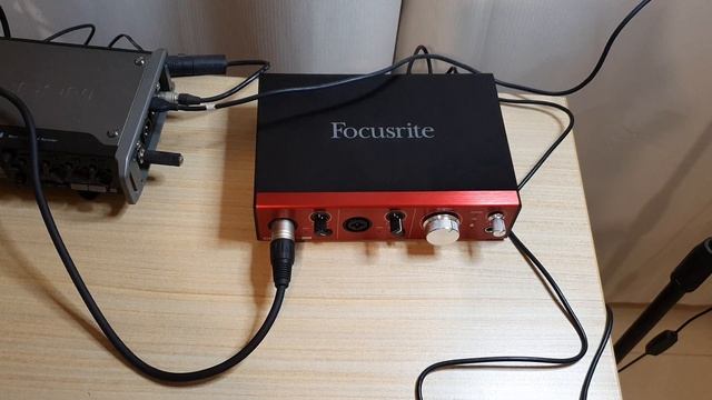 How to Remove a Stuck/Difficult Microphone Plug From Focusrite Audio Interface (Clarett/Scarlett) смотреть онлайн