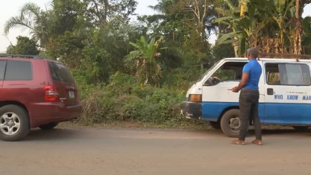 How A Billionaire Married D Poor Girl He Accidentally Knocked Down While Hawking Yam/African Movies смотреть онлайн