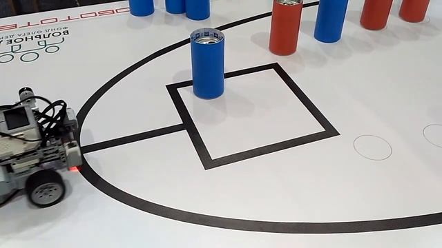 Робот для соревнований Робофест Hello Robot Сортировщик 2017 смотреть онлайн