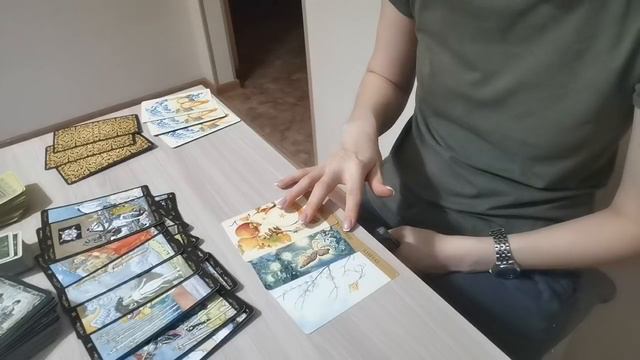 Улучшится ли моё финансовое положение в ближайшие три месяца?Расклад-совет. Что делать? смотреть онлайн