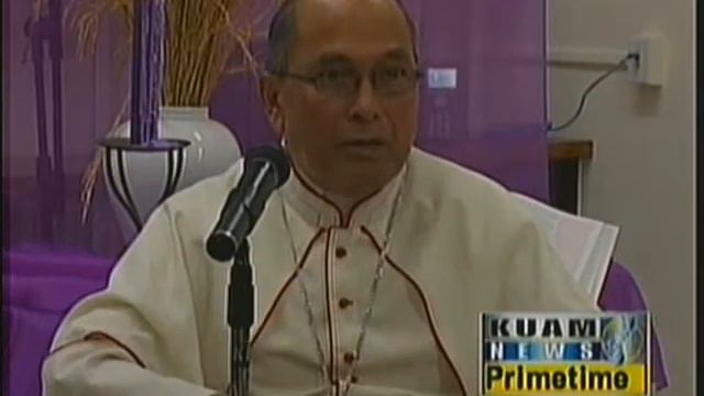 No apology, but priest meets with archbishop смотреть онлайн