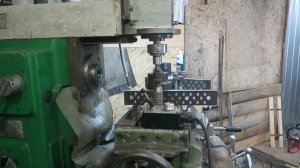 Расточка стрелы экскаватора?. Ремонт. Длинная работа по завтуливанию отверстий. DIY??