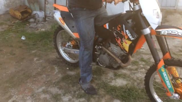KTM 250 SXF запуск на горячую.