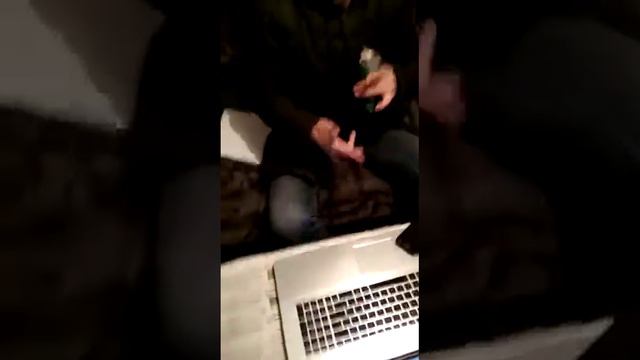 Исполняет))) смотреть онлайн