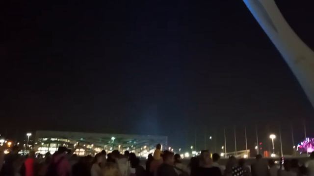 Начало ГЛАВНОГО ШОУ ФОНТАНОВ в СОЧИ! смотреть онлайн