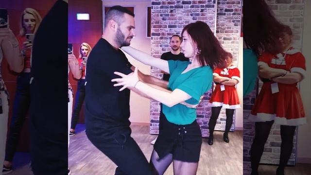 DIMITRI & LAURE - Bachata au City Dance смотреть онлайн