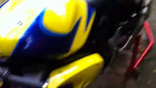 Suzuki TL1000R start up смотреть онлайн