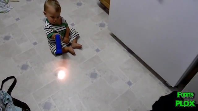 супер заразительный детский смех, ну оооченнь смешно