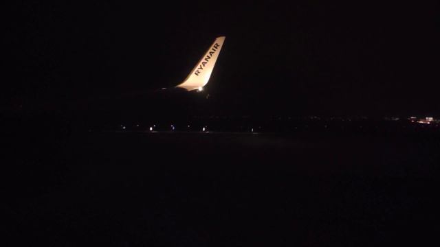 Полёт Хан HHN/Киев KBP Boeing 737 800 ч 3/ Flight Hahn HHN/Kiev KBP Boeing 737 800 part 3 смотреть онлайн
