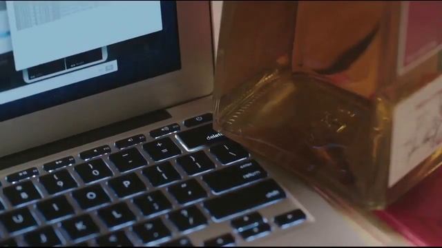 Прямо сейчас в офисе Telegram смотреть онлайн