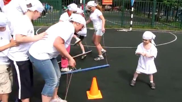 "Ромашки от Марии Плюс"учатся ходить в ногу. смотреть онлайн