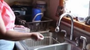 Как открутить ПРИКИПЕВШУЮ кранбуксу. 100% СПОСОБ