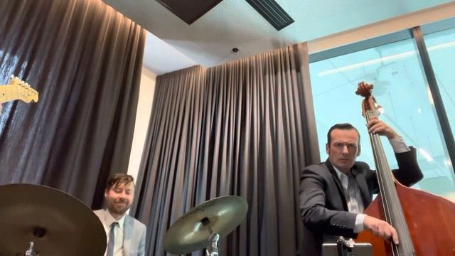 My Funny Valentine - Adrian Whyte Trio смотреть онлайн