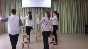 Музыкальная игра с ложками и погремушками.  Наталья Смоленцева