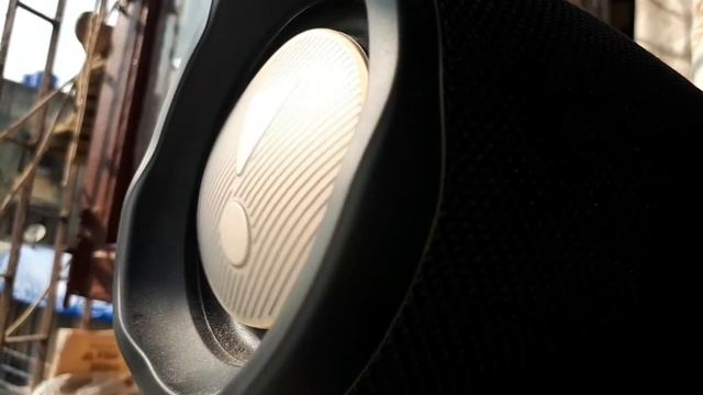 JBL XTREME 2 Bass Test [LFM 75%] смотреть онлайн
