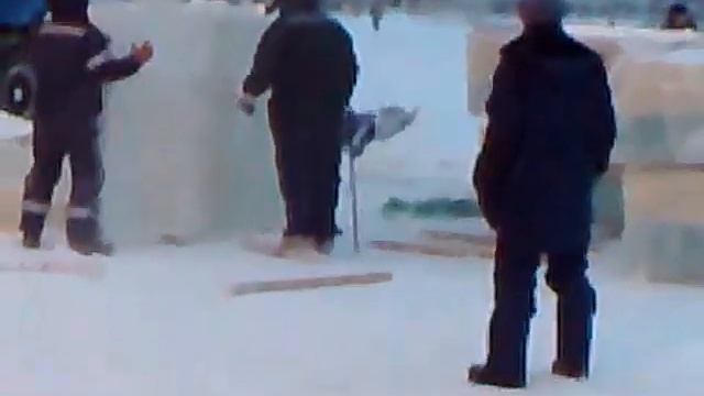 Как делается лед. Усинск 23.12.2009 смотреть онлайн