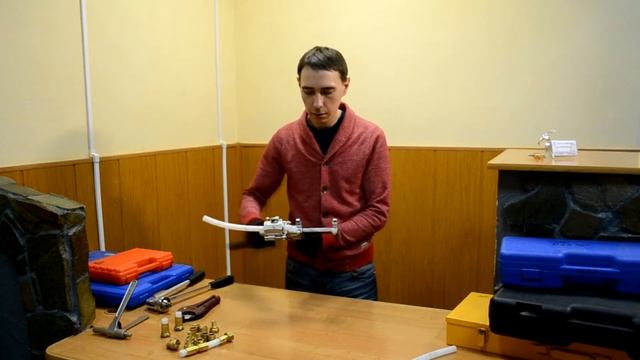 Инструмент для сшитого полиэтилена (PEX): монтаж, особенности использования