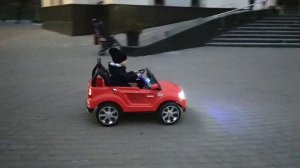 Детский электромобиль. Сюрприз тест драйв джип на аккумуляторе для детей. Машинка на пульте