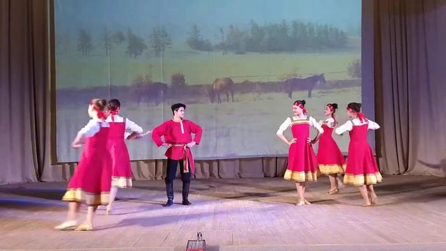 Русский танец "Случай в деревне" смотреть онлайн